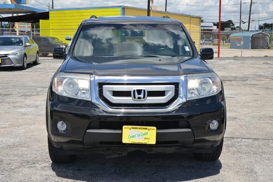 Images Coast to Coast Motors Airline