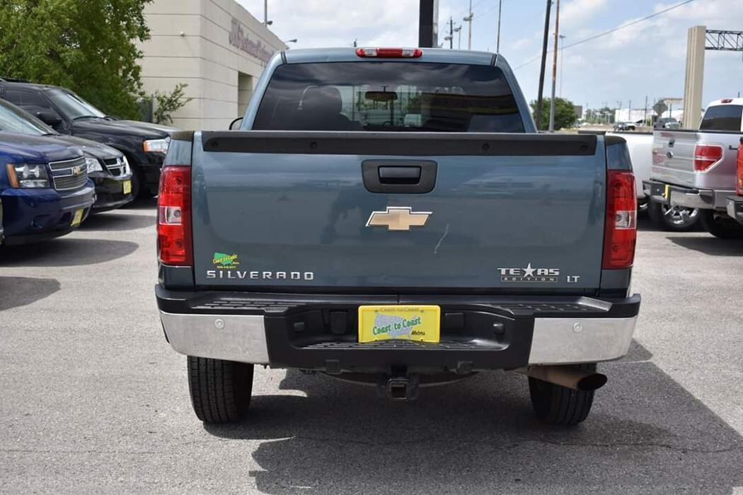 Images Coast to Coast Motors Airline