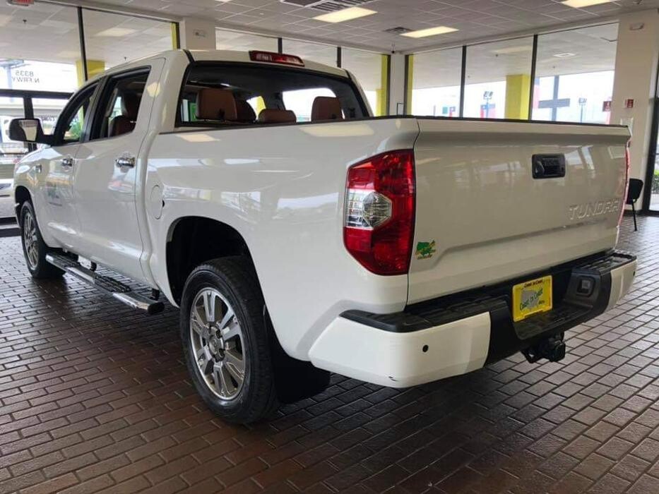 Images Coast to Coast Motors Airline