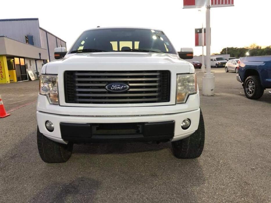 Images Coast to Coast Motors Airline