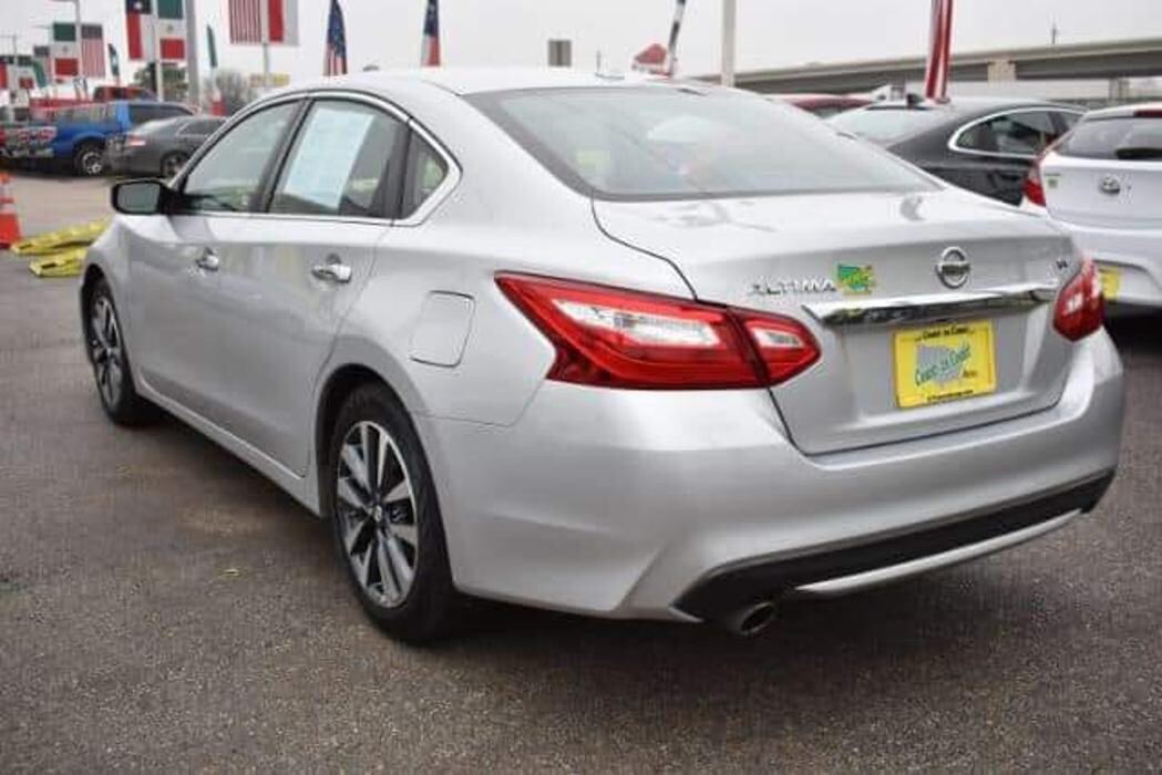 Images Coast to Coast Motors North Freeway