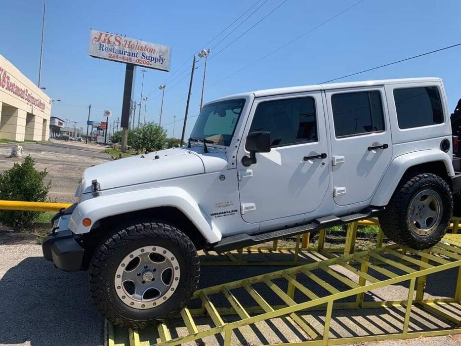 Images Coast to Coast Motors North Freeway