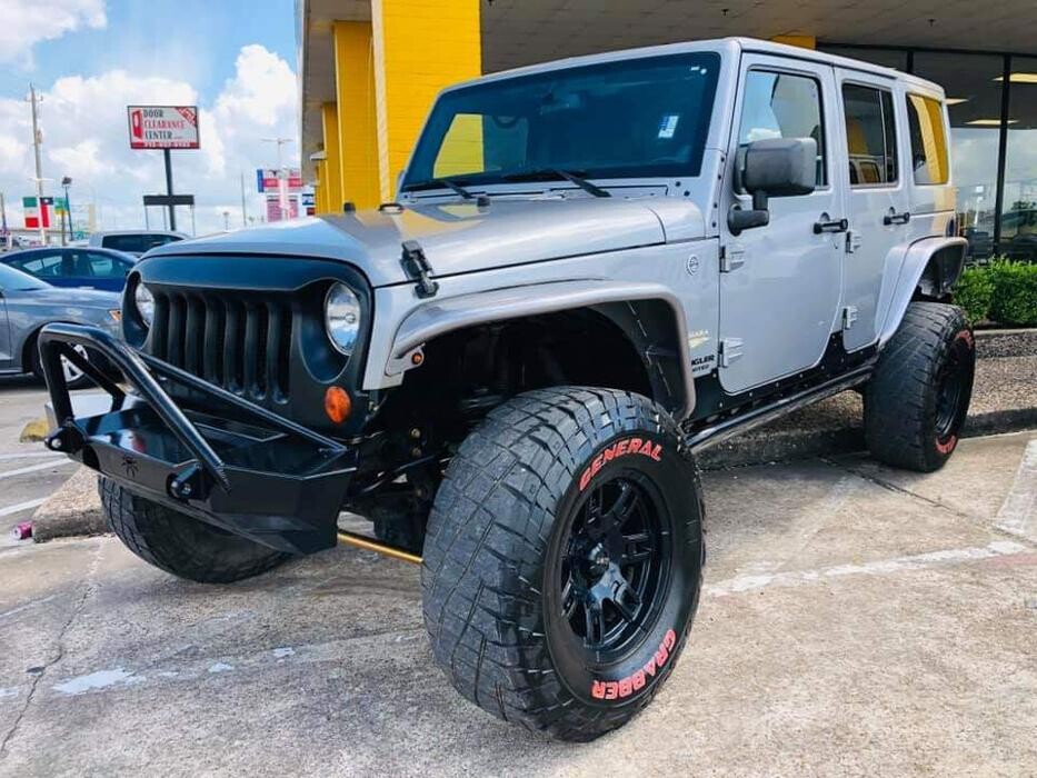 Images Coast to Coast Motors North Freeway