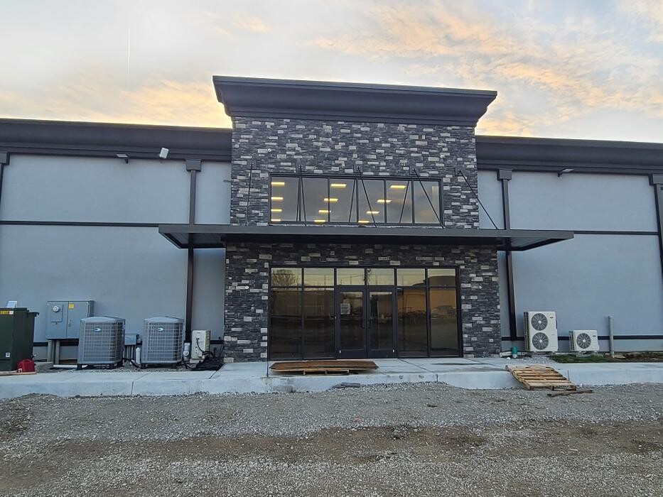 Images White Oak Commercial Group