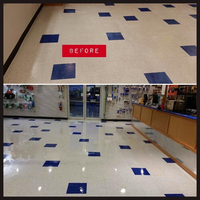 Images A Team Cleaning