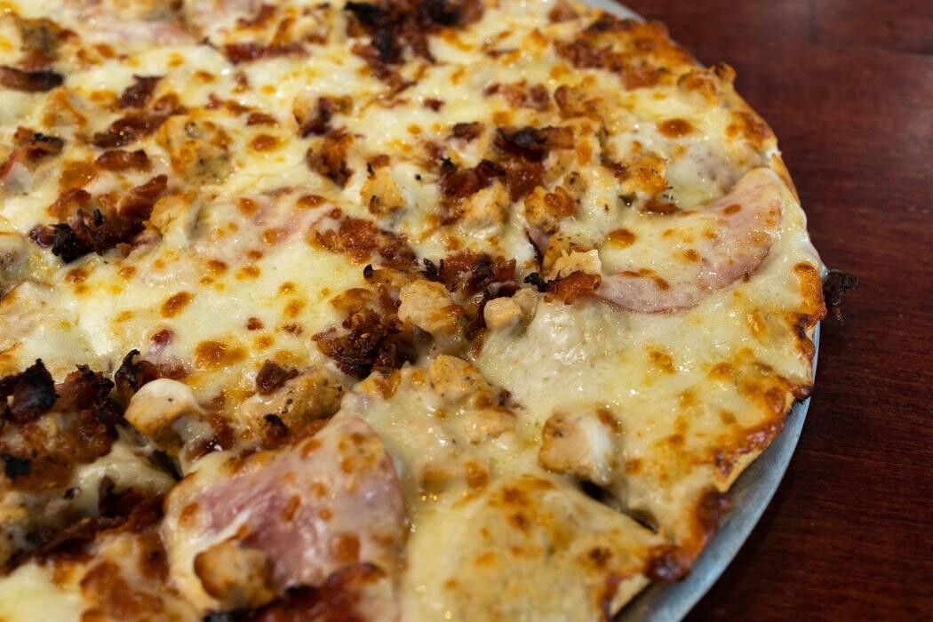 Images Boss' Pizza and Chicken Sports Bar Yankton