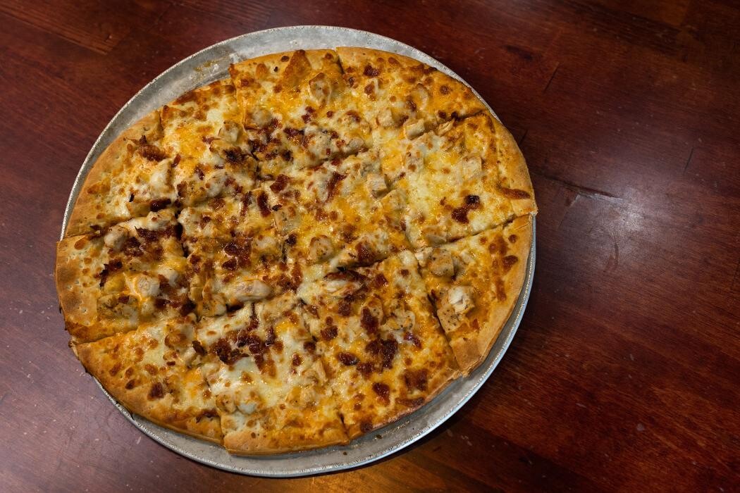 Images Boss' Pizza and Chicken Sports Bar Yankton
