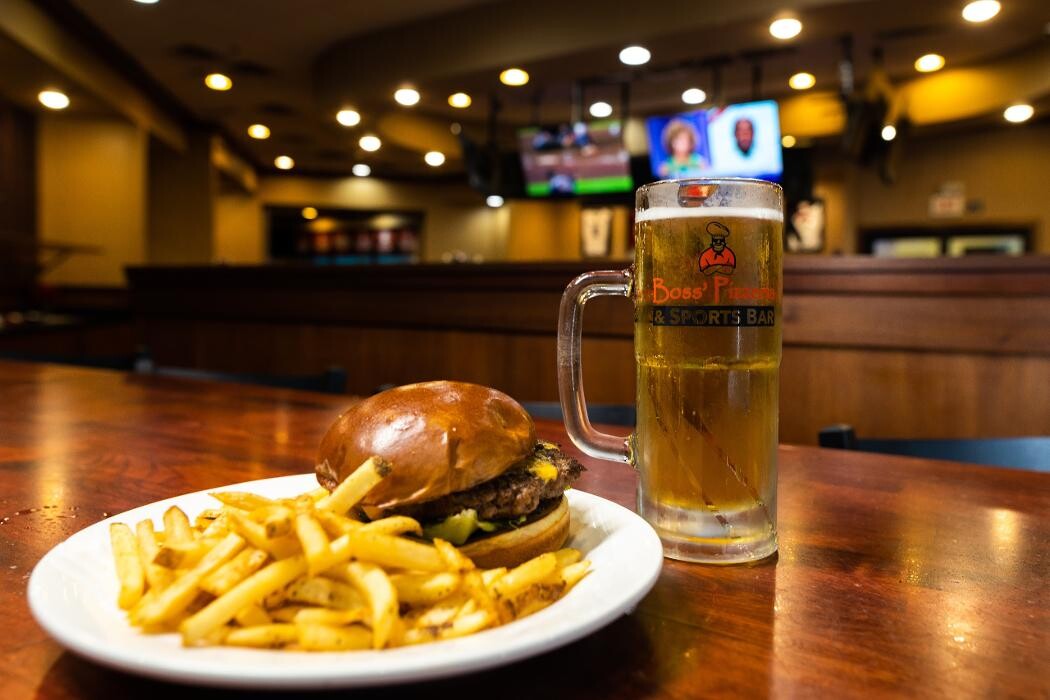 Images Boss' Pizza and Chicken Sports Bar Yankton