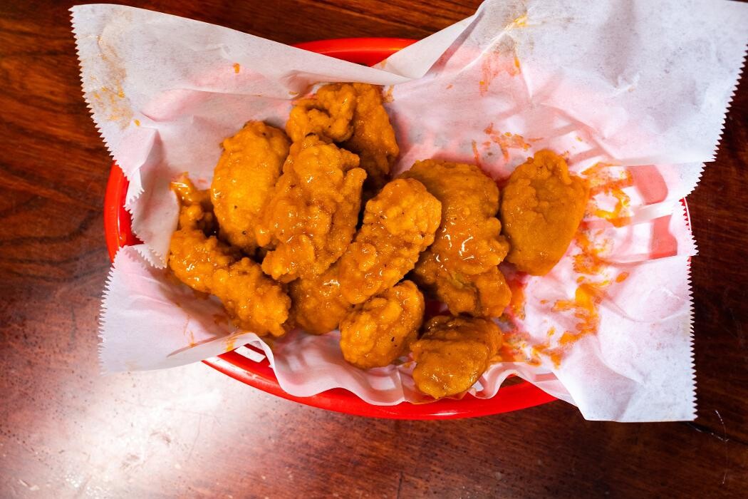 Images Boss' Pizza and Chicken Sports Bar Yankton