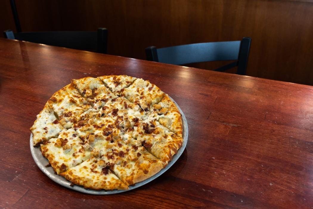 Images Boss' Pizza and Chicken Sports Bar Yankton