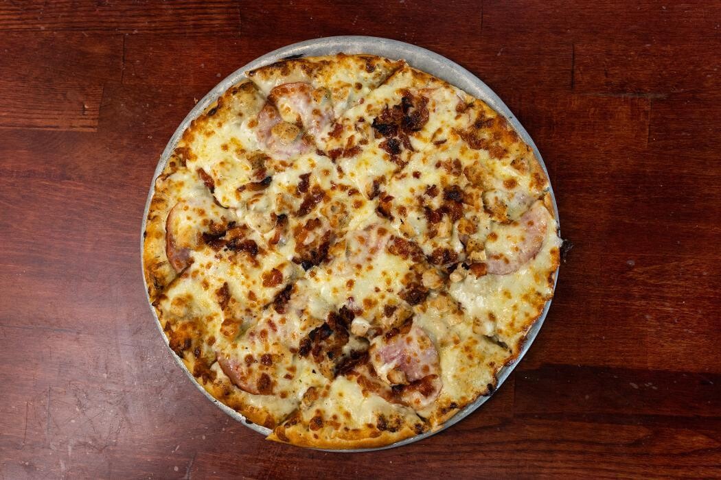 Images Boss' Pizza and Chicken Sports Bar Yankton