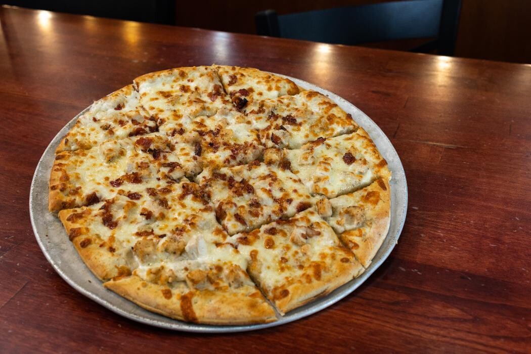 Images Boss' Pizza and Chicken Sports Bar Yankton