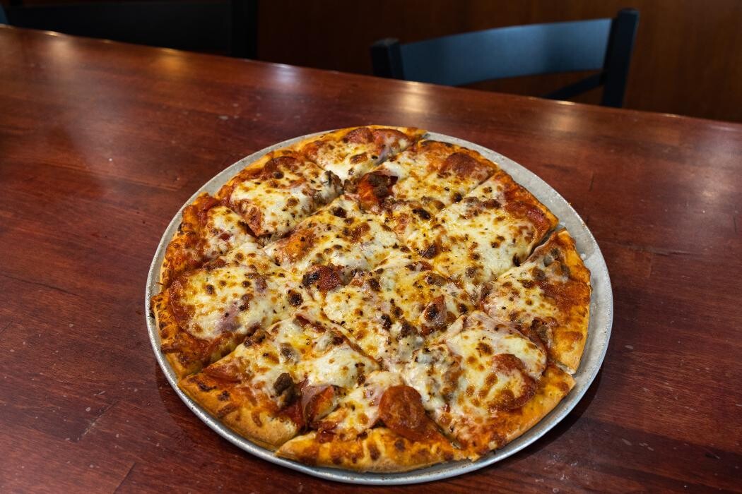 Images Boss' Pizza and Chicken Sports Bar Yankton