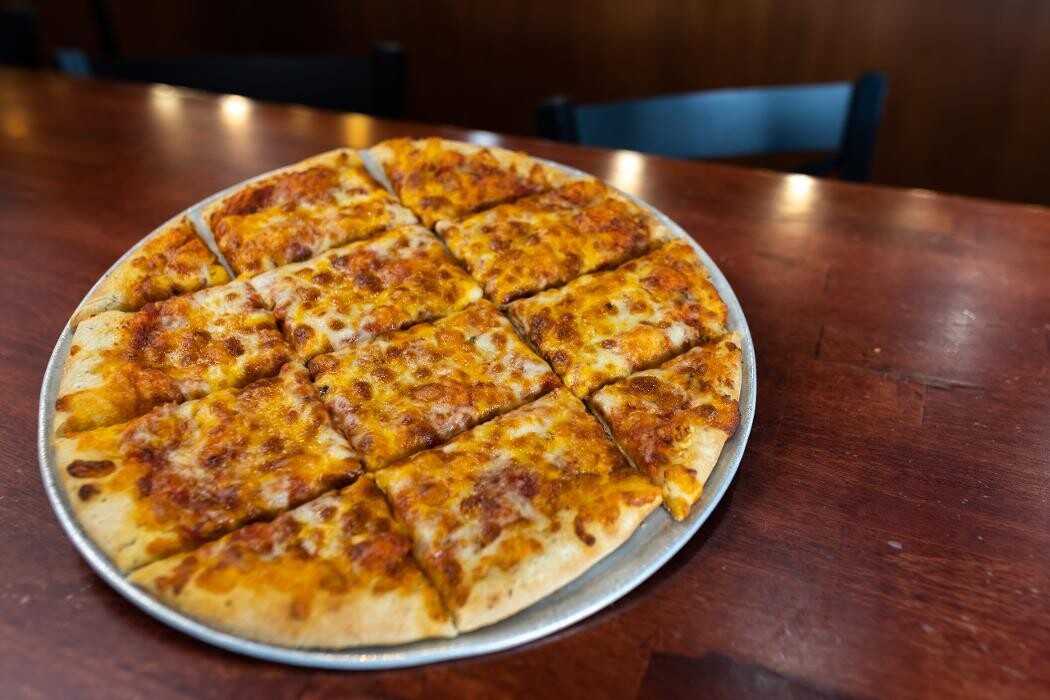 Images Boss' Pizza and Chicken Sports Bar Yankton