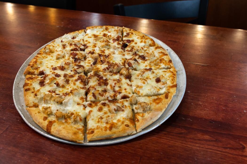 Images Boss' Pizza and Chicken Sports Bar Yankton