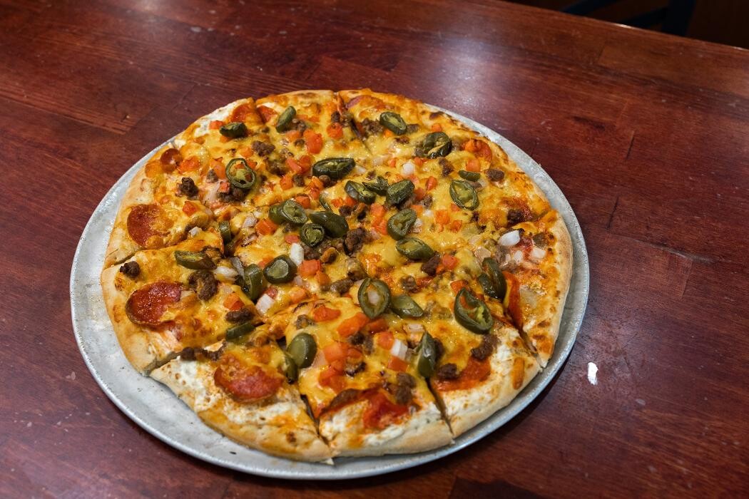 Images Boss' Pizza and Chicken Sports Bar Yankton