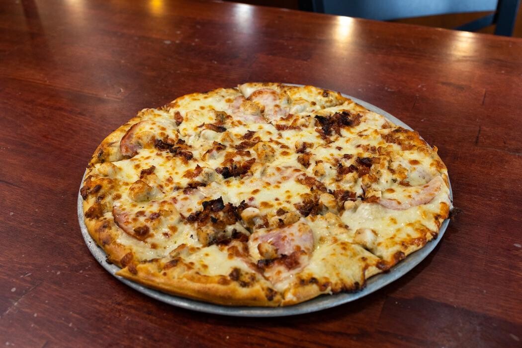 Images Boss' Pizza and Chicken Sports Bar Yankton