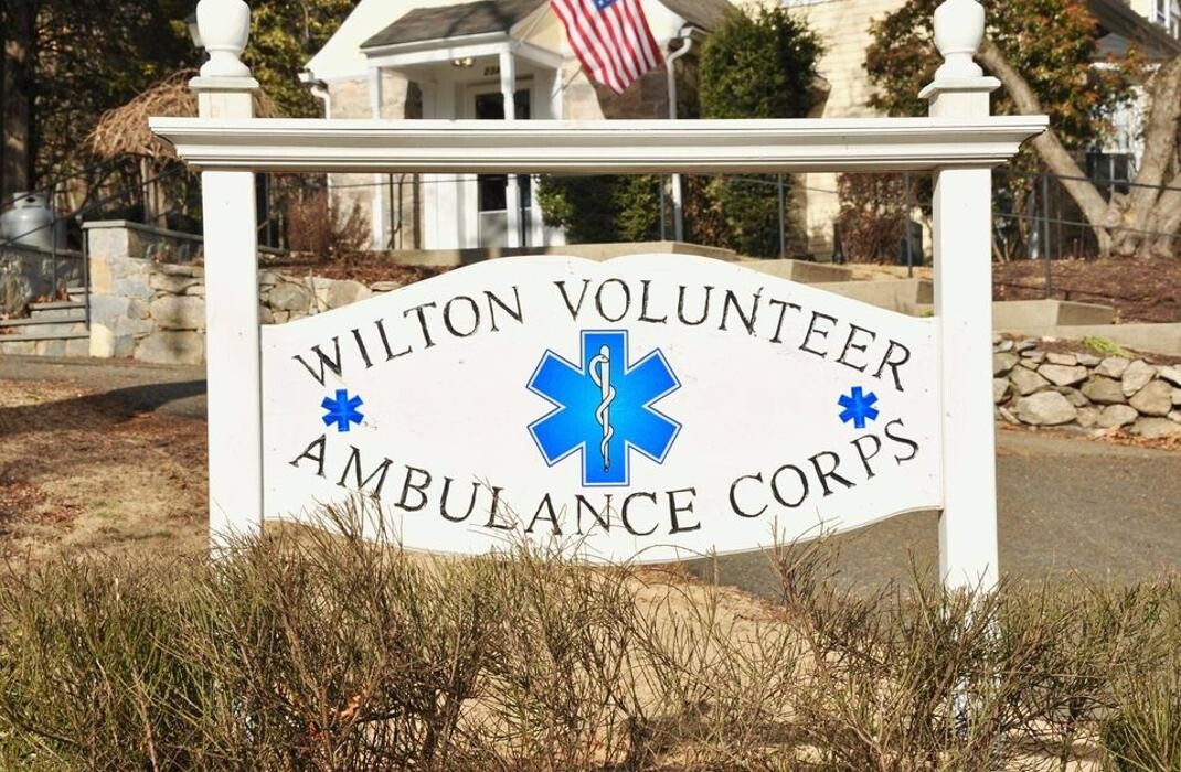 Images Wilton Volunteer Ambulance Corps