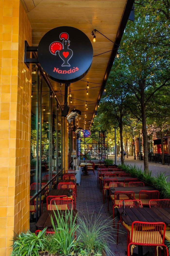 Images Nando's PERi-PERi