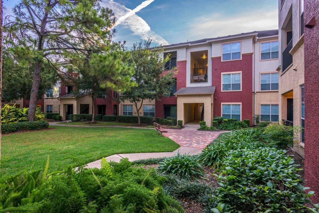 Images Oasis at Piney Point