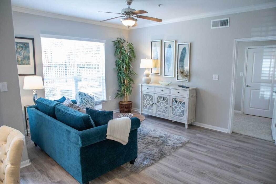 Images Oasis at Piney Point