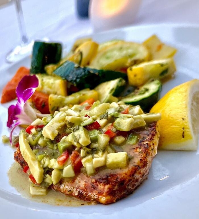 Images Holdren's Steaks & Seafood