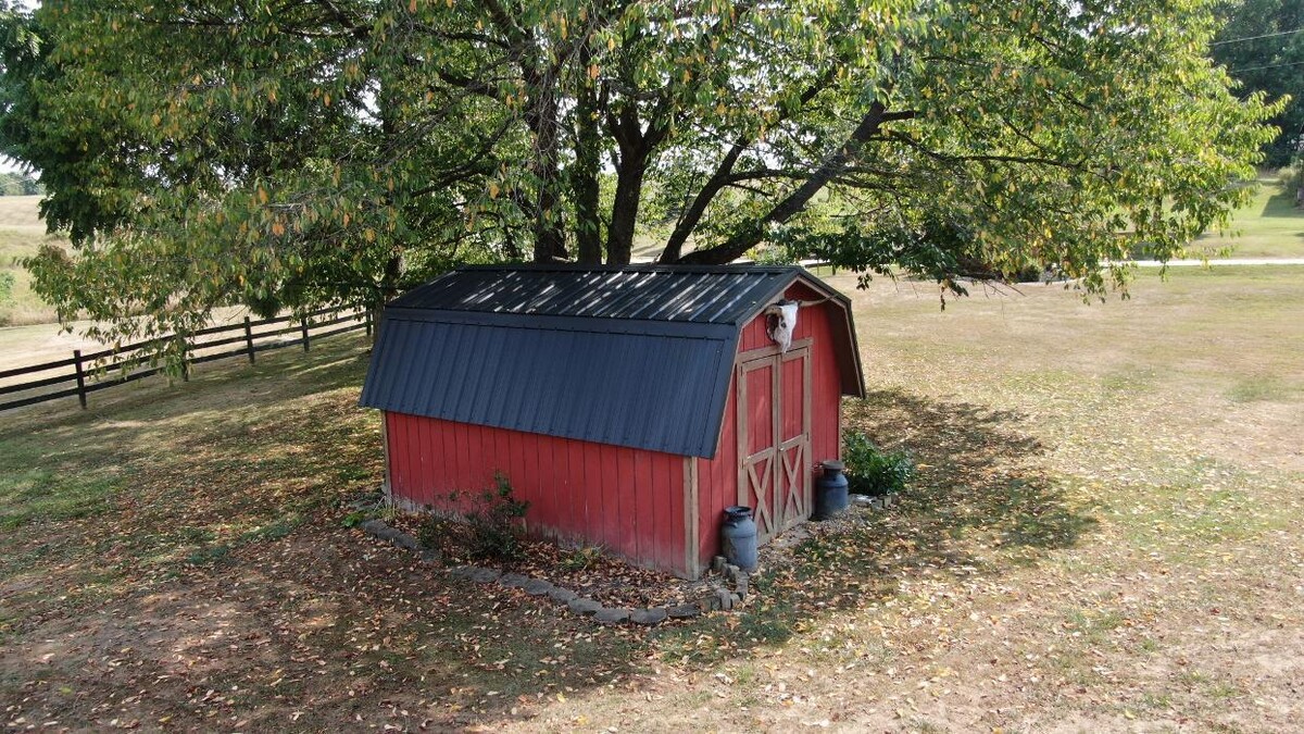 Images Quality Exteriors of Holmes County LLC