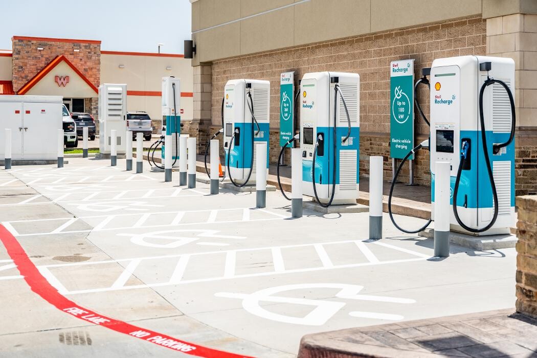 Images Shell Recharge Charging Station