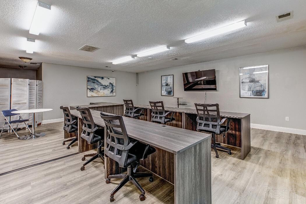 Images Elite at Lakeview