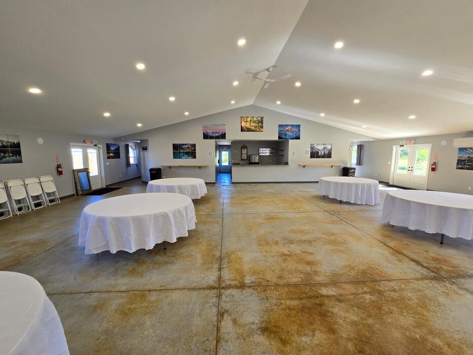 Images Cascade Flats Weddings and Events