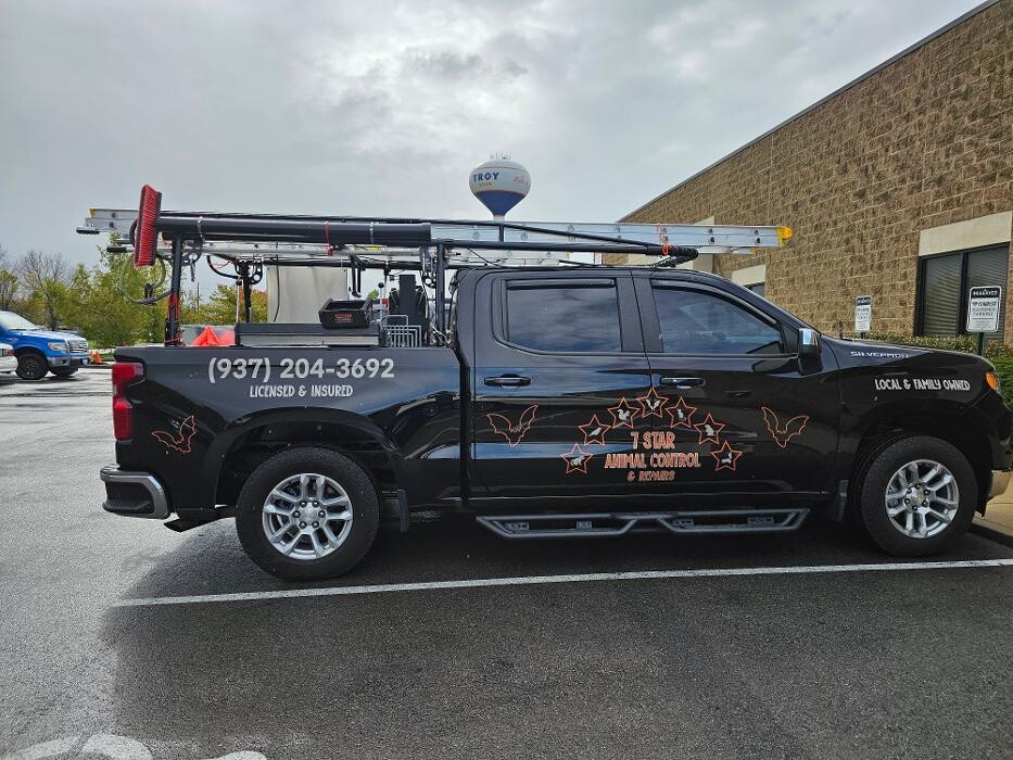 Images 7 Star Animal Control & Repairs LLC