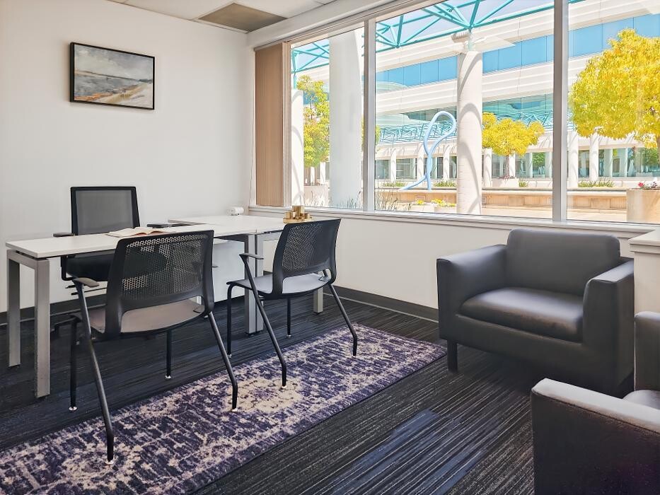 Images Regus Menlo Park