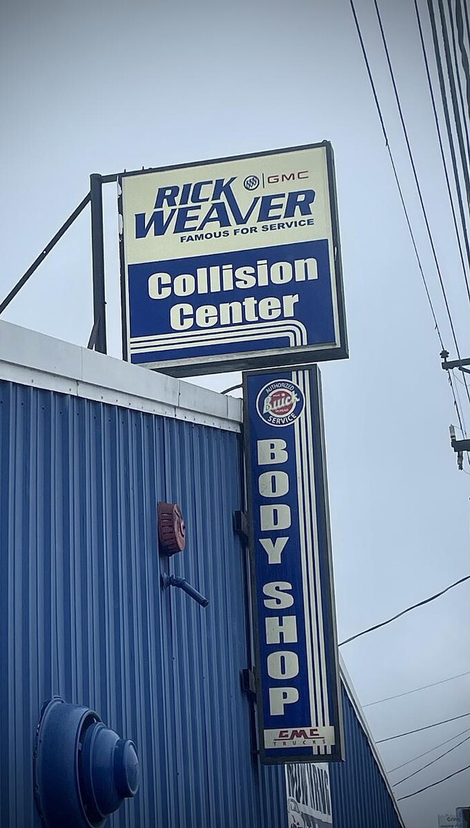 Images RICK WEAVER COLLISION