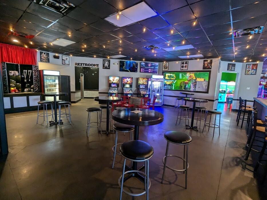 Images Intermission Beer Company - Arcade & Brewpub
