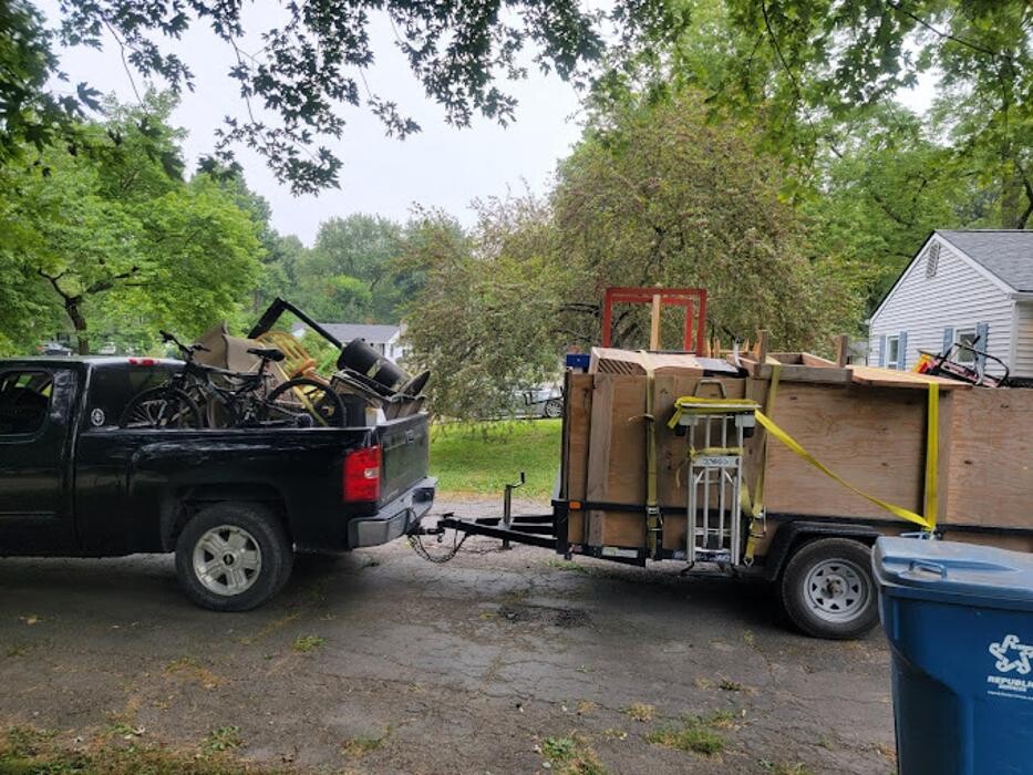 Images Indy Trash Guy