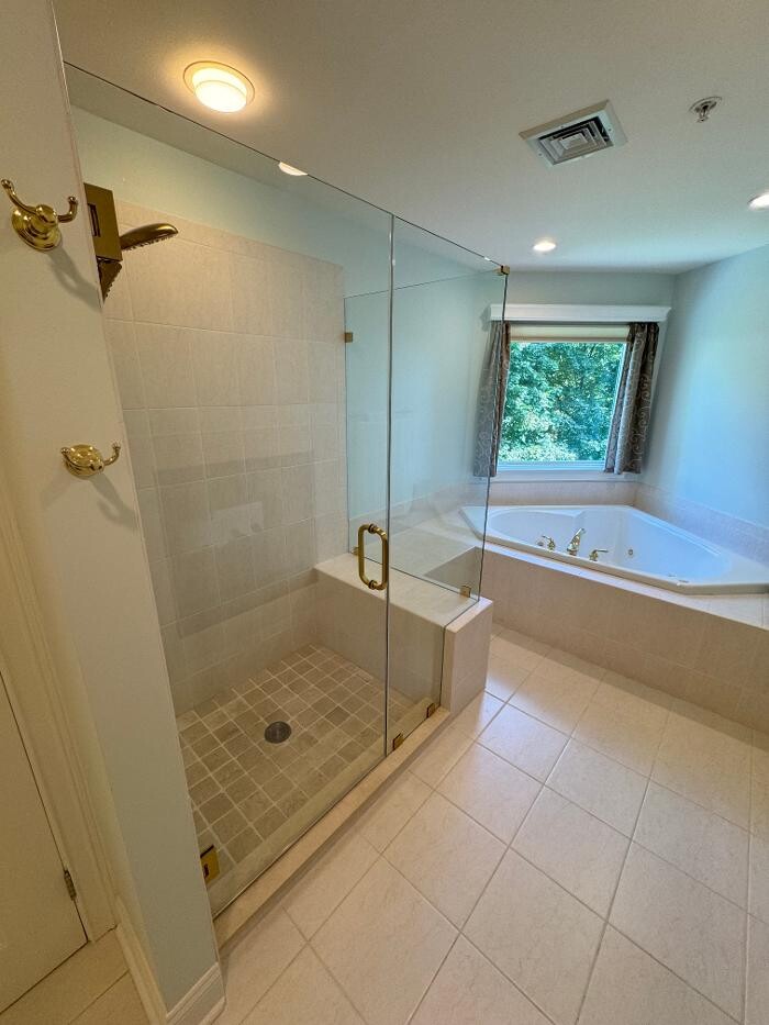 Images J & J Glassworks LLC