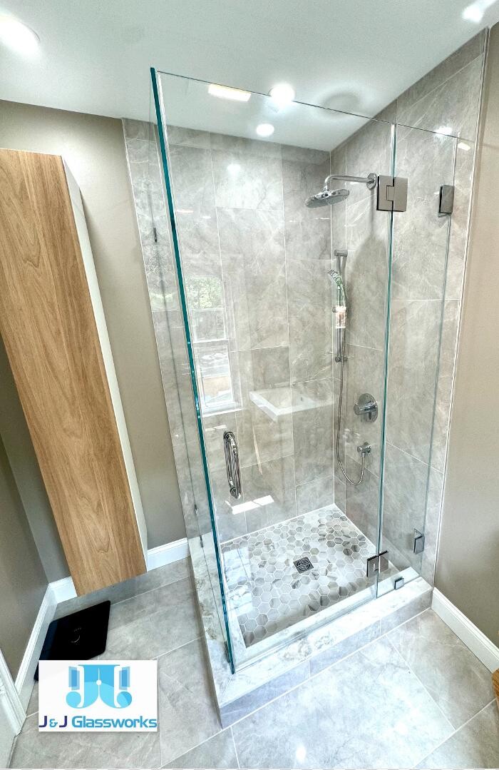 Images J & J Glassworks LLC