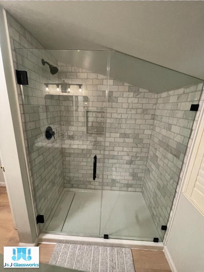 Images J & J Glassworks LLC