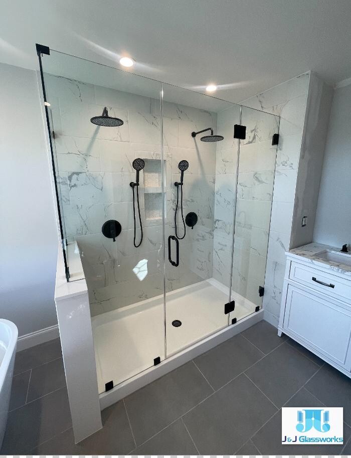 Images J & J Glassworks LLC
