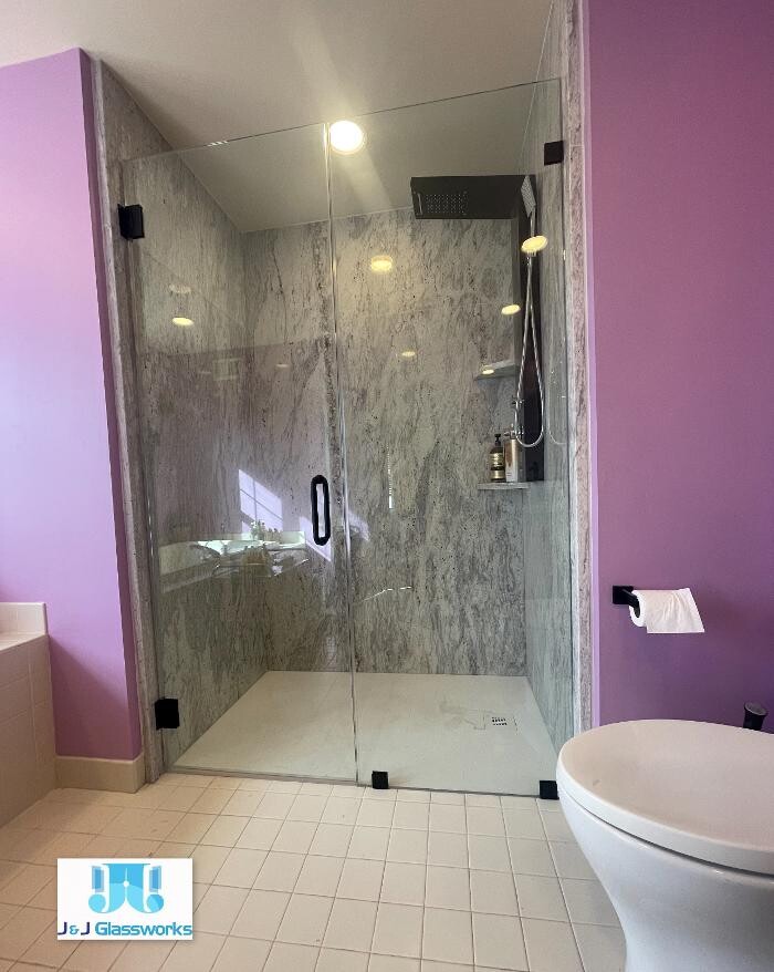 Images J & J Glassworks LLC
