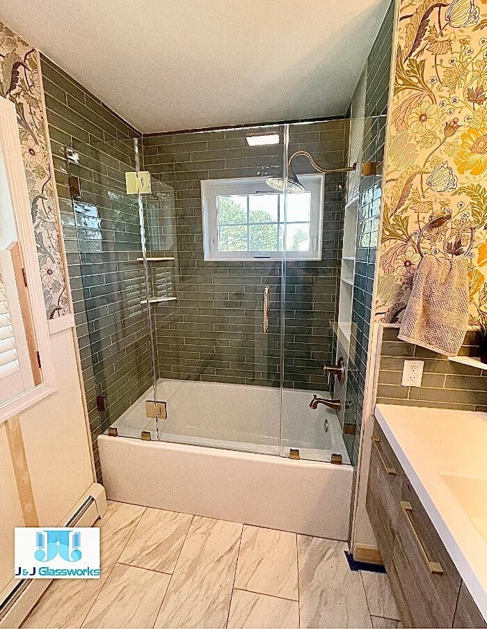 Images J & J Glassworks LLC