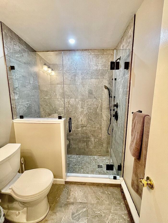 Images J & J Glassworks LLC