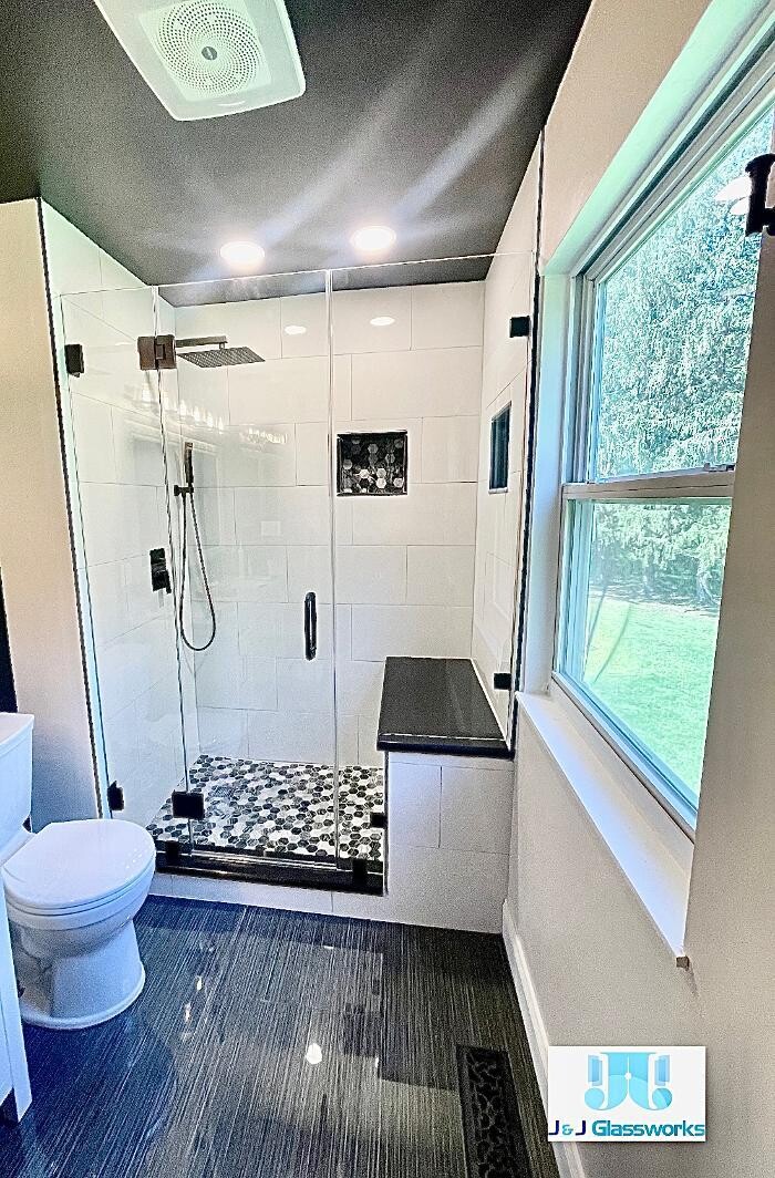 Images J & J Glassworks LLC
