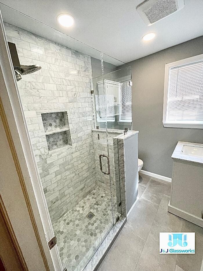 Images J & J Glassworks LLC