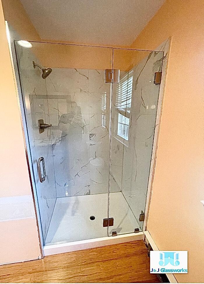 Images J & J Glassworks LLC