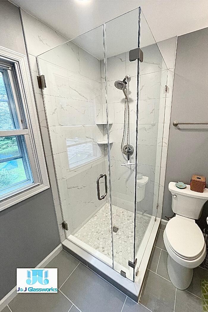 Images J & J Glassworks LLC