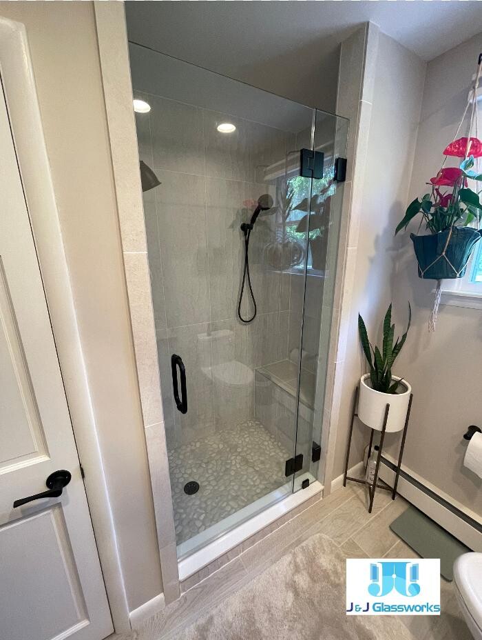Images J & J Glassworks LLC