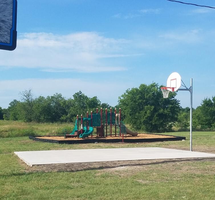 Images Benbrook Village