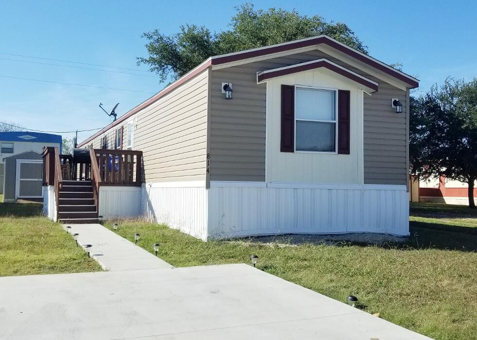 Images Benbrook Village