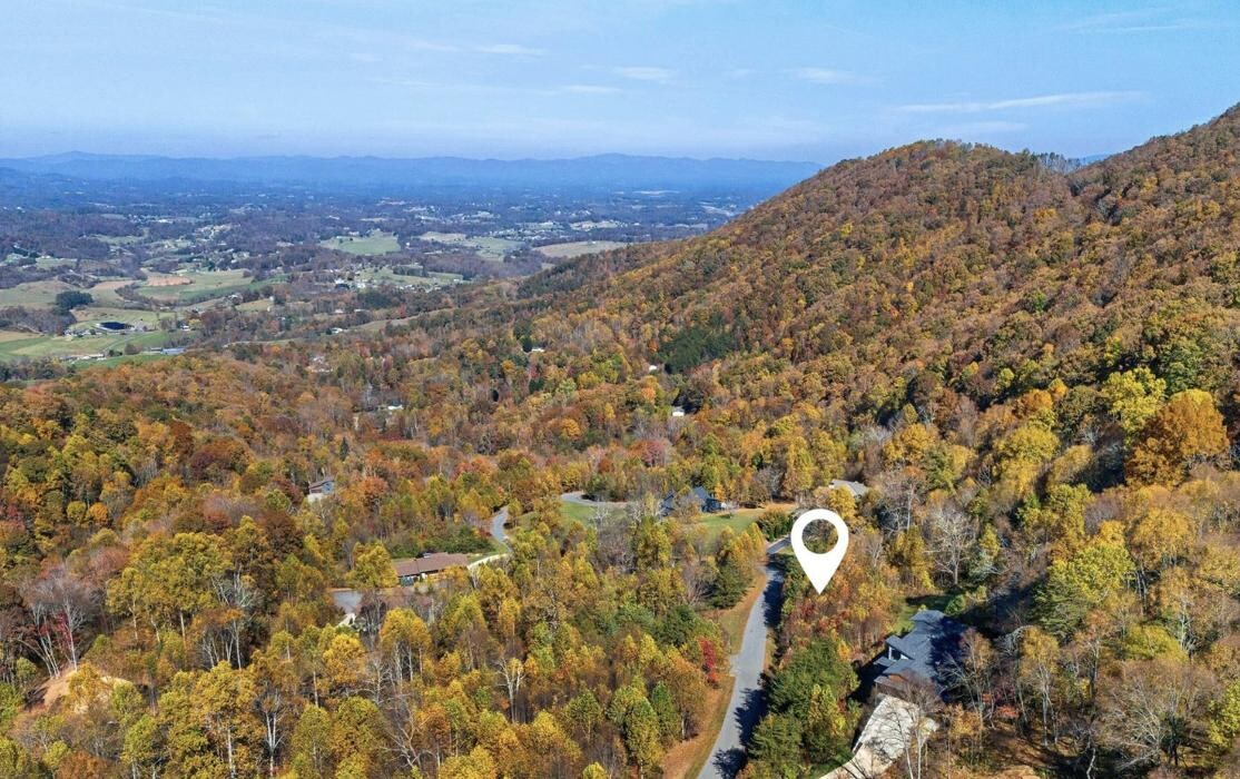 Images Carolina Life Properties/ Premiere Group - Real Broker, LLC